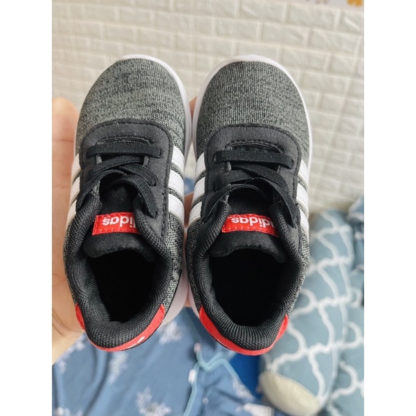 Giày adidas auth mua từ Úc size chân bé 15cm