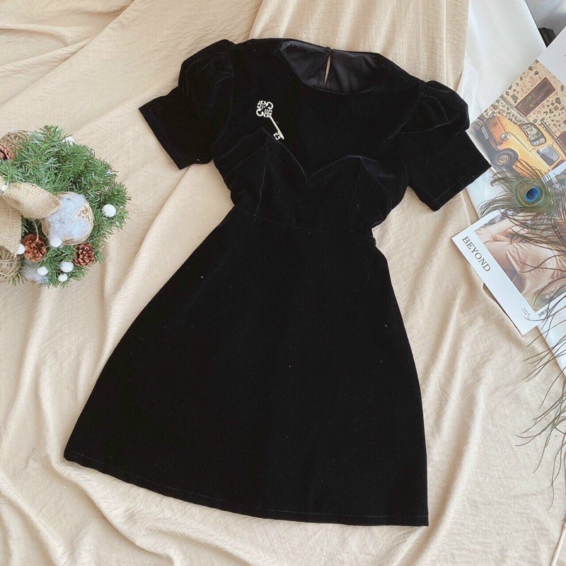 ĐẦM NHUNG THÊU TAY BÚP