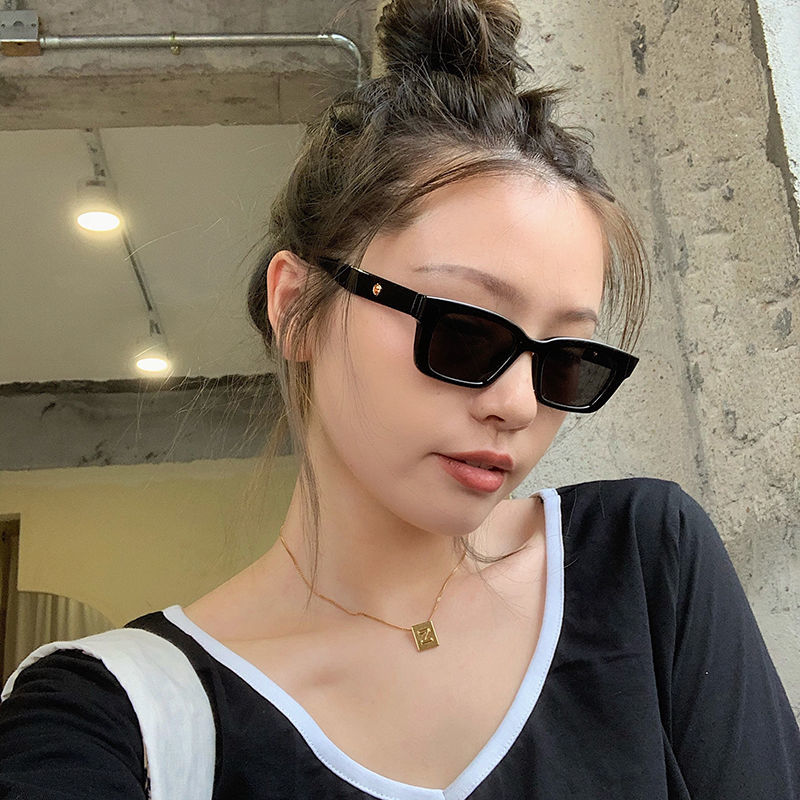 Kính râm thiết kế thời trang âu mỹ