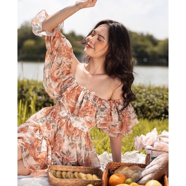 Đầm nữ trễ vai hoa tiết hoa xếp tầng cực dễ thương hàng may kỹ có lót toàn thân | BigBuy360 - bigbuy360.vn