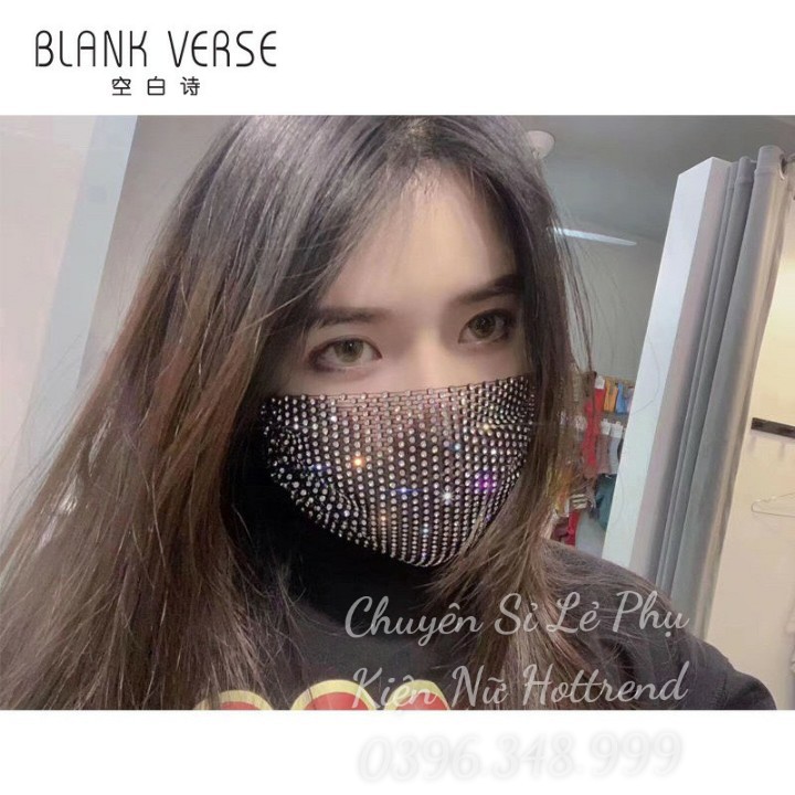 Khẩu Trang Đính Đá Lấp Lánh Cao Cấp Nhất Không Bai Dão | BigBuy360 - bigbuy360.vn