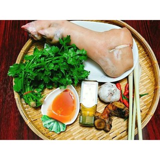 Móng giò heo cắt sẵn khay 1kg