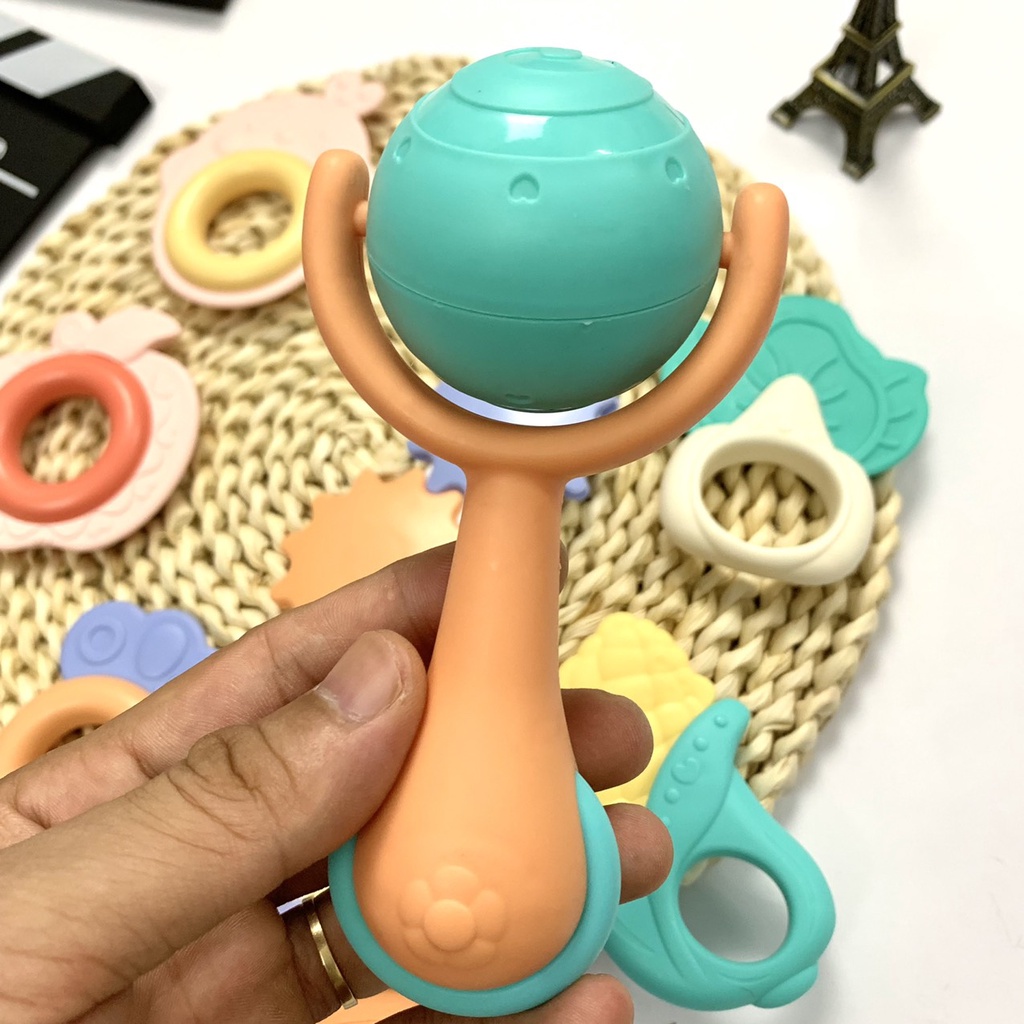 Xúc xắc cho bé, Gặm Nướu 10 món Silicon hình thú cầu vồng Lục Lạc Cho Bé