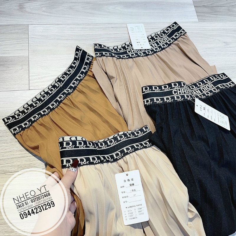 Chân váy xếp ly dài trơn cạp chữ QC  Hàng Sẵn | BigBuy360 - bigbuy360.vn