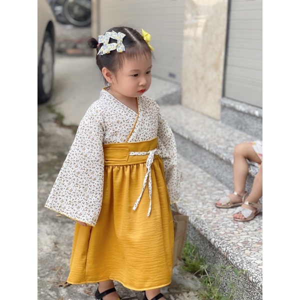 Kimono cách tân cho bé gái