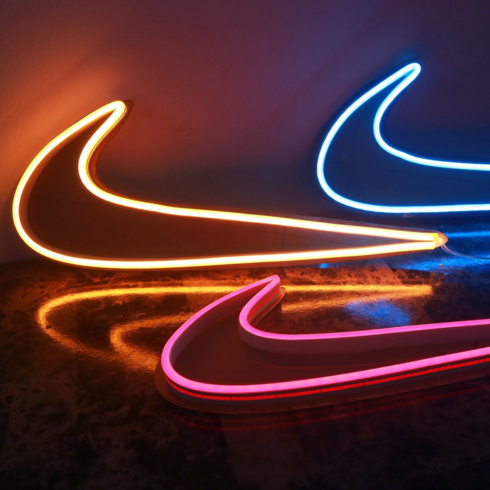 Đèn neon logo hình nike decor, Thiết kế led neon theo yêu cầu nhiều màu sắc.