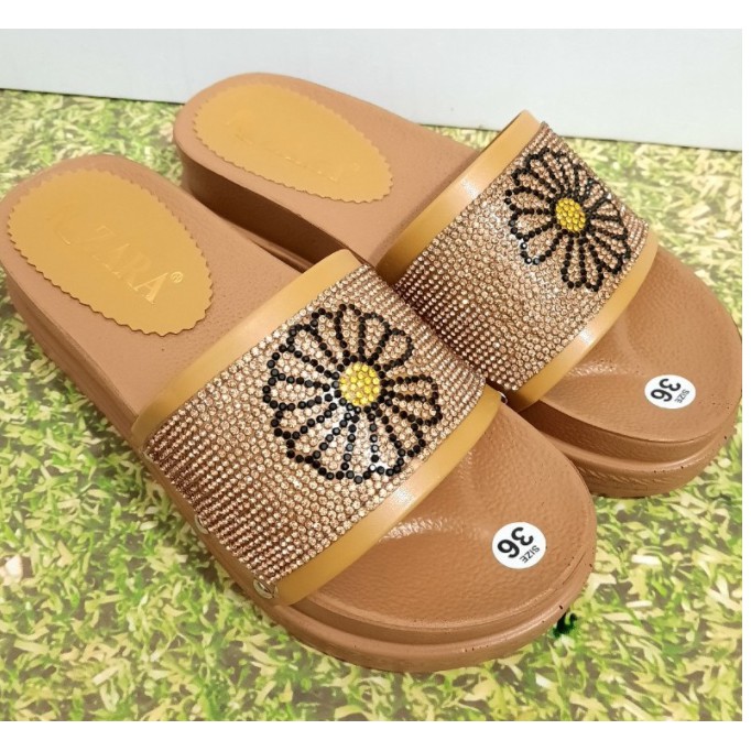 DÉP ĐẾ BÁNH MÌ ĐÍNH KIM TUYẾN NỮ 4.5CM (TĂNG 1 SIZE)