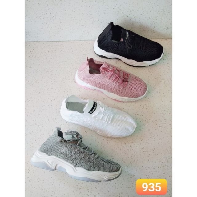 Giày thể thao nữ giày xỏ cổ chun 935, 926