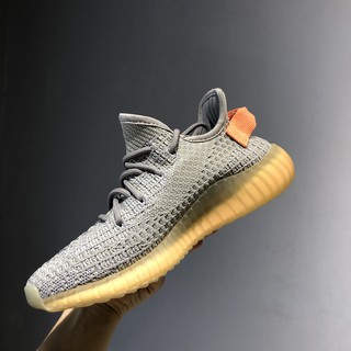 Giày thể thao sneaker v2 true . .