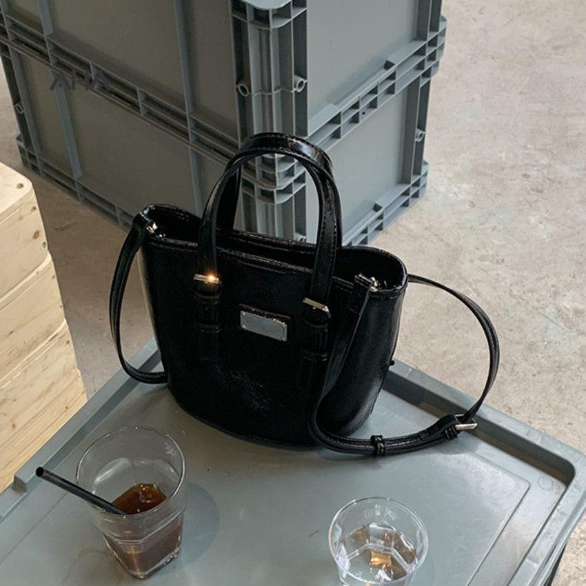 Túi đeo vai AHA official thiết kế cao cấp thời trang dành cho nữ