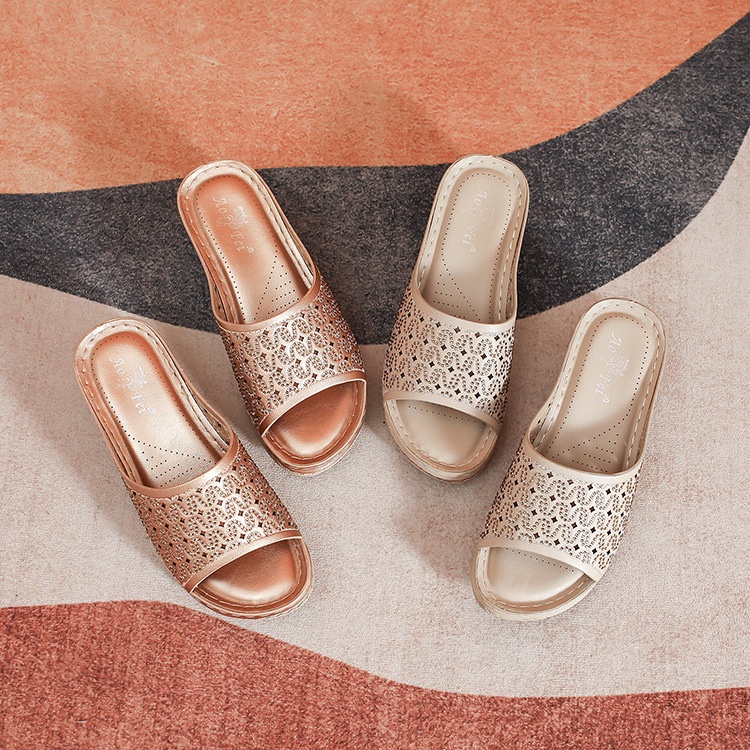 Giày Búp Bê Đế Xuồng Thêu Họa Tiết Xinh Xắn Phong Cách Retro Cho Bạn Gái