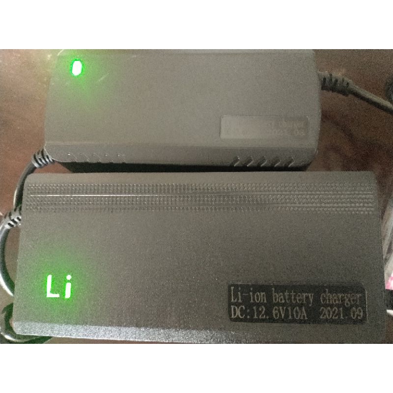 Sạc Pin Lithium 3s 3.7 V 12.6V,  5A , 10A, 20A   Pin Lion, Lipo 3.7 VTích hợp Quạt làm mát