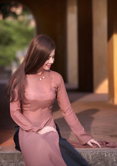 Áo dài nâu 4 tà kèm quần