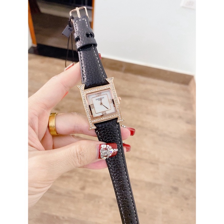 Đồng hồ nữ HERMES dây da mặt vuông đính đá cao cấp