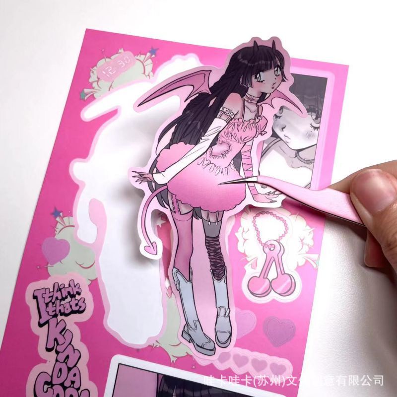 Sticker Dán Tường Hình Cô Gái Domi Và Thiên Thần Sáng Tạo