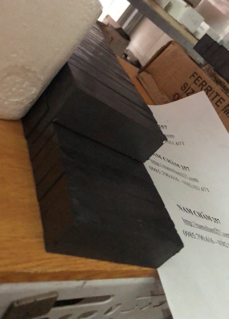 [Xả Kho giá rẻ] Nam châm viên Ferrite 80x25x10mm, nam châm đen hút xa, nam châm giá rẻ