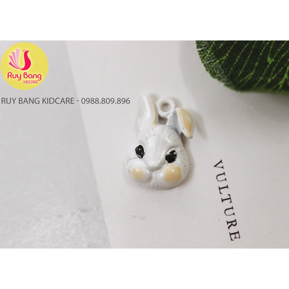 Cành lá kim loại, center đá đính hoa vải handmade