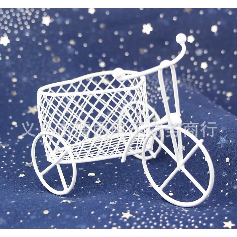 Xe đạp trang trí bánh