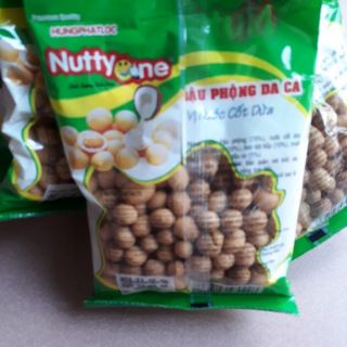 Combo 10 gói đậu phộng da cá Nutty One 75k.