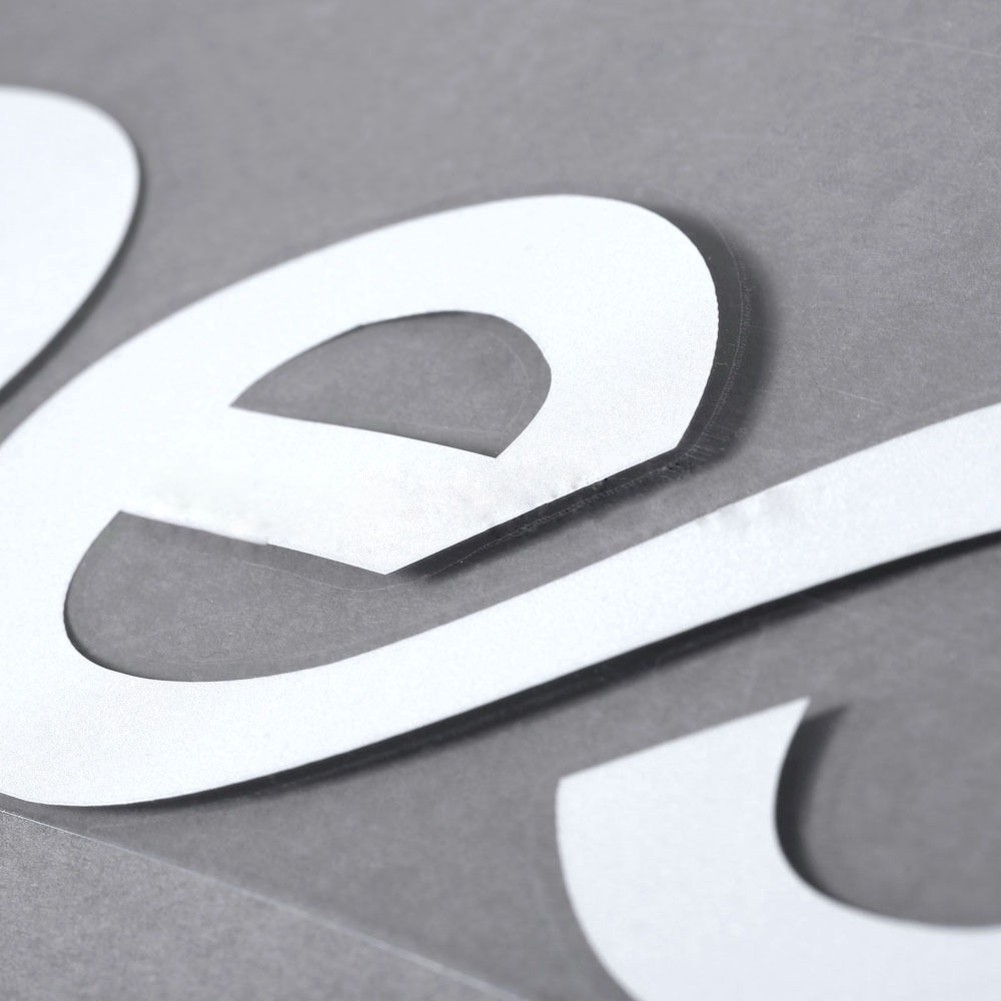 Miếng Dán Trang Trí Kính Chắn Gió Xe Hơi / Xe Máy Hình Canibeat