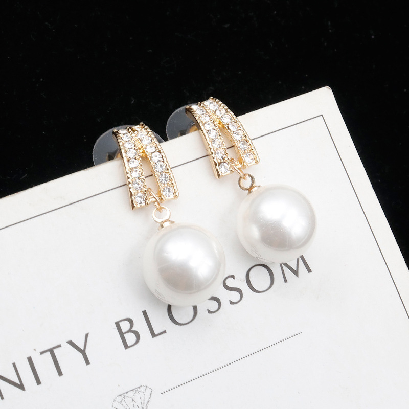 Đôi bông tai mạ bạc 925 đính ngọc trai nhân tạo sang trọng