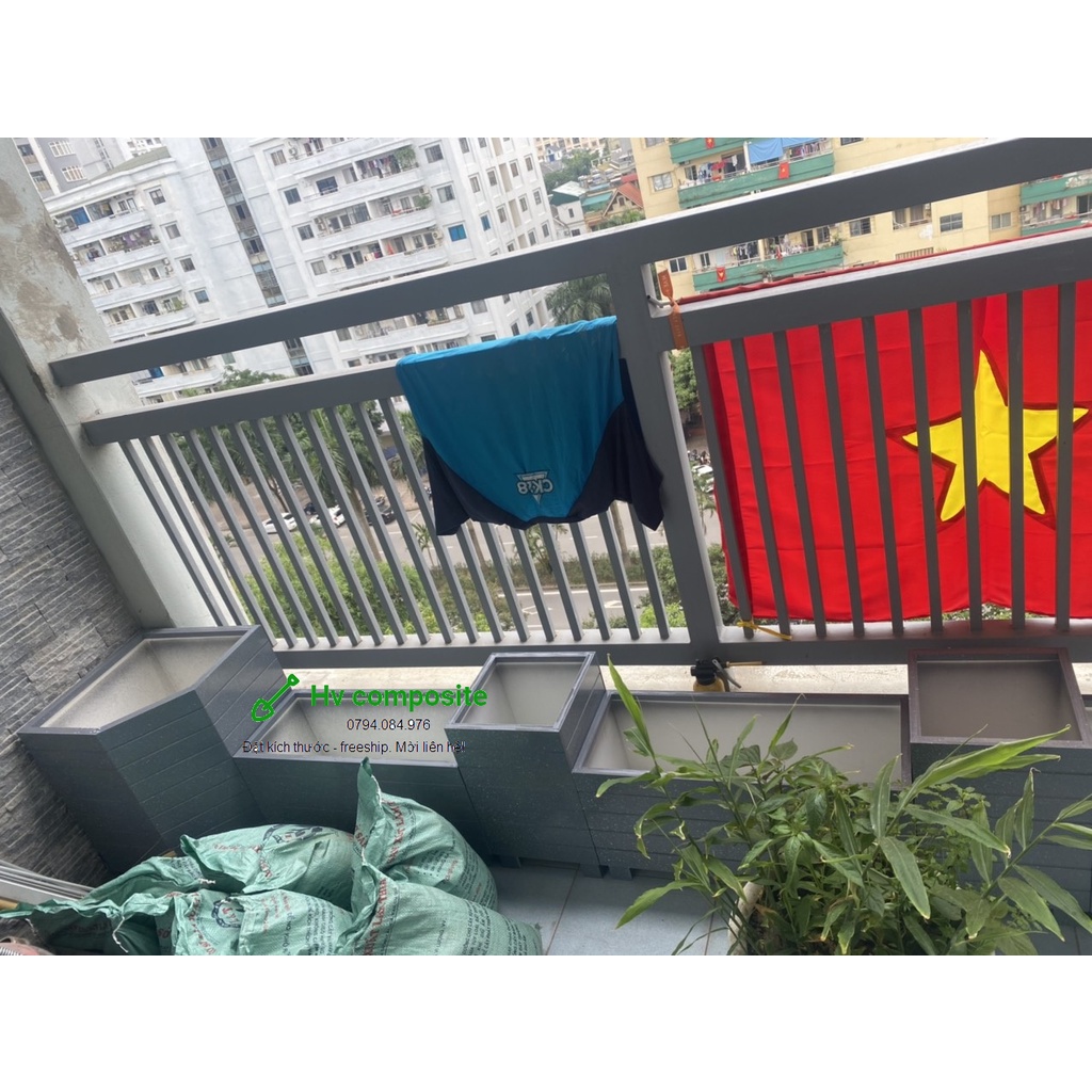 Chậu trồng cây composite màu đá tối