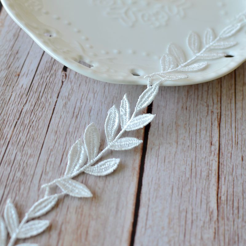 Dây ruy băng ren thêu hình lá trang trí tiệc cưới/ sinh nhật/ giáng sinh DIY