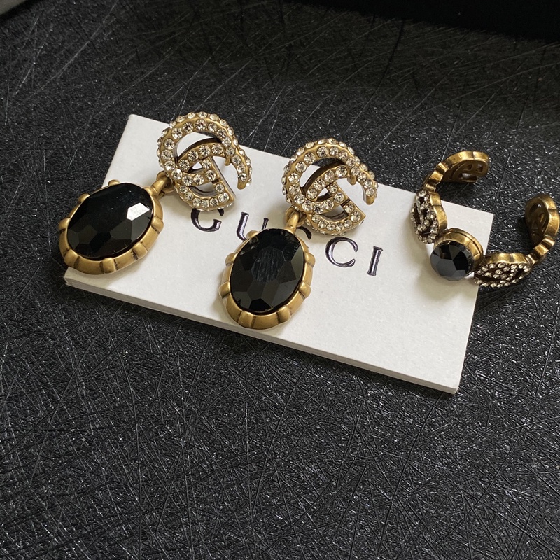 Bông Tai Gucci Bằng Thép Titan Hình Logo GG Đôi Thời Trang Cho Nữ