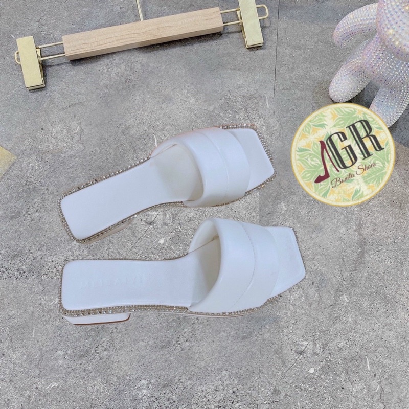 Dép bản ngang viền đá 2 sọc phồng cao 3 cm