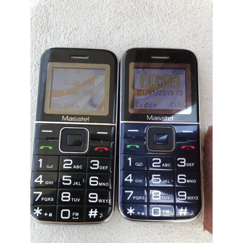 Điện thoại Masstel Fami 12 ( máy người già) ( Máy cũ đã qua sử dụng máy + bin sạc ) | BigBuy360 - bigbuy360.vn