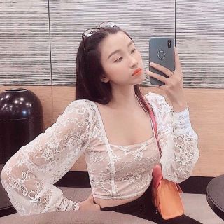 Áo Croptop, Áo ren cổ U