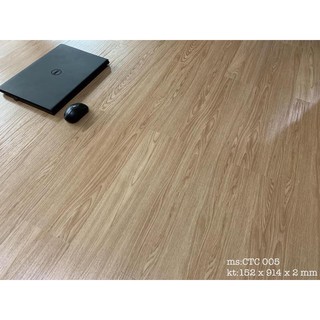 Sàn nhựa dán keo vân gỗ