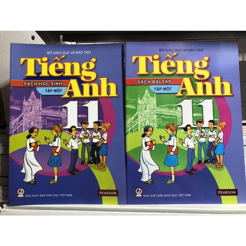 Tiếng anh lớp 11 bộ 2 quyển tập 1 + bao kiếng