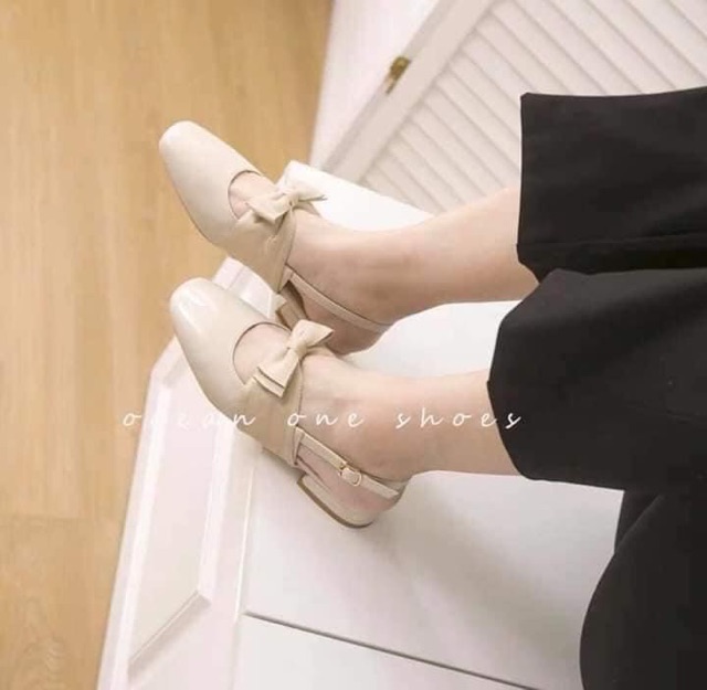 Sandal nơ tai thỏ tiểu thư
