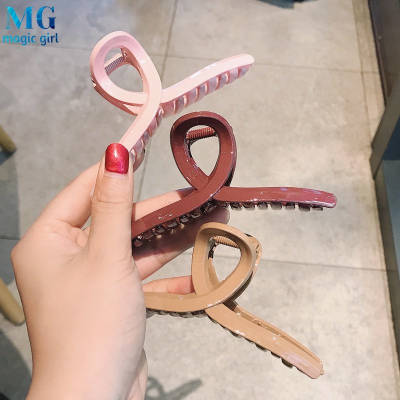Kẹp Tóc Hình Cá Mập Đơn Giản Cho Nữ