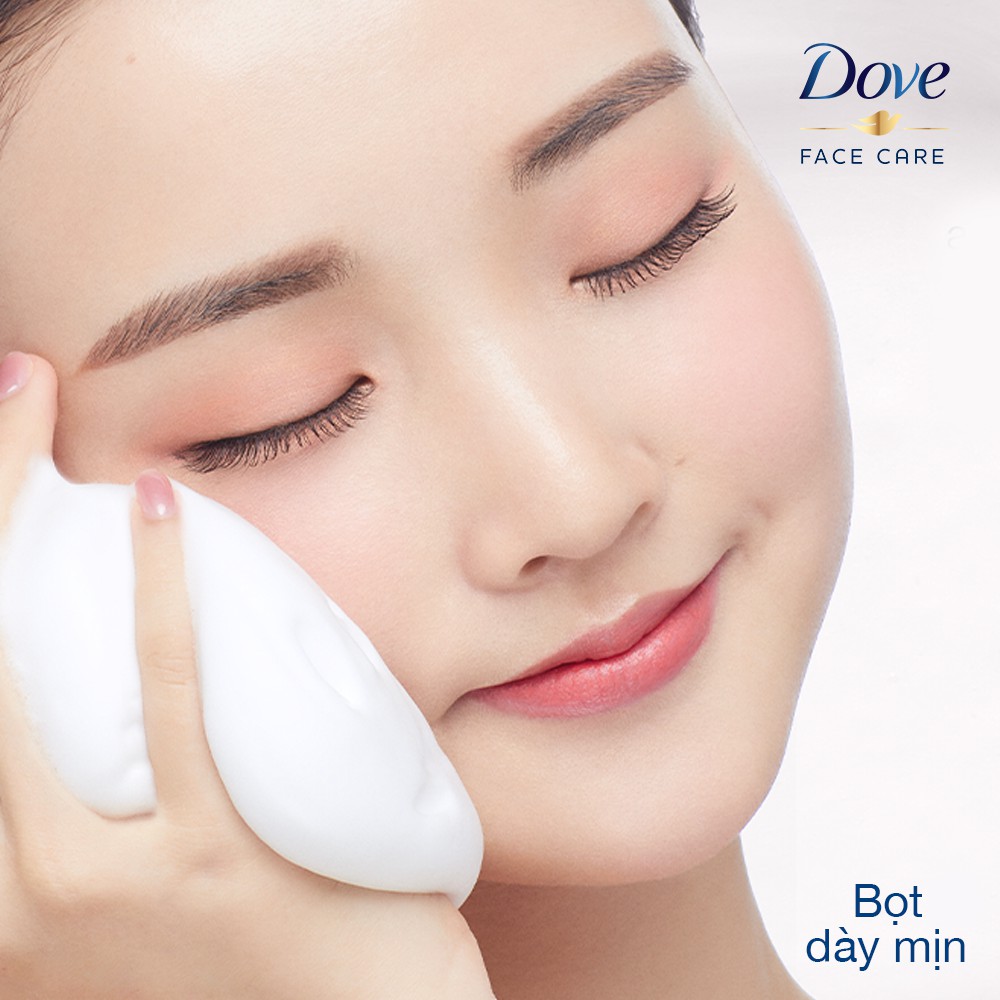 Sữa Rửa Mặt Dove Tinh Chất - Serum Kiềm dầu và Cấp Ẩm Cho Da Mềm Mượt 130g