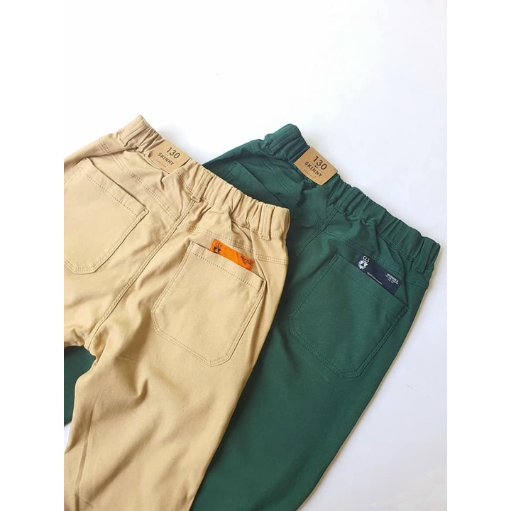 Quần kaki dáng slim Curly Sue bé trai. HA3178