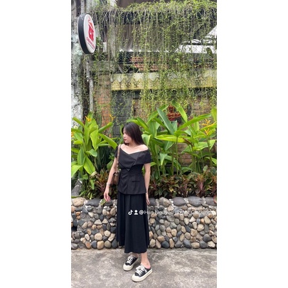 Áo trễ vai chiết eo sang trọng 🖤🖤