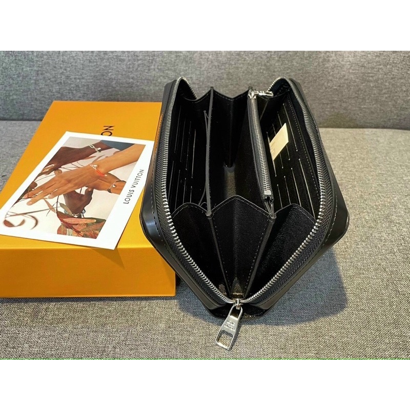 Clutch / ví cầm tay