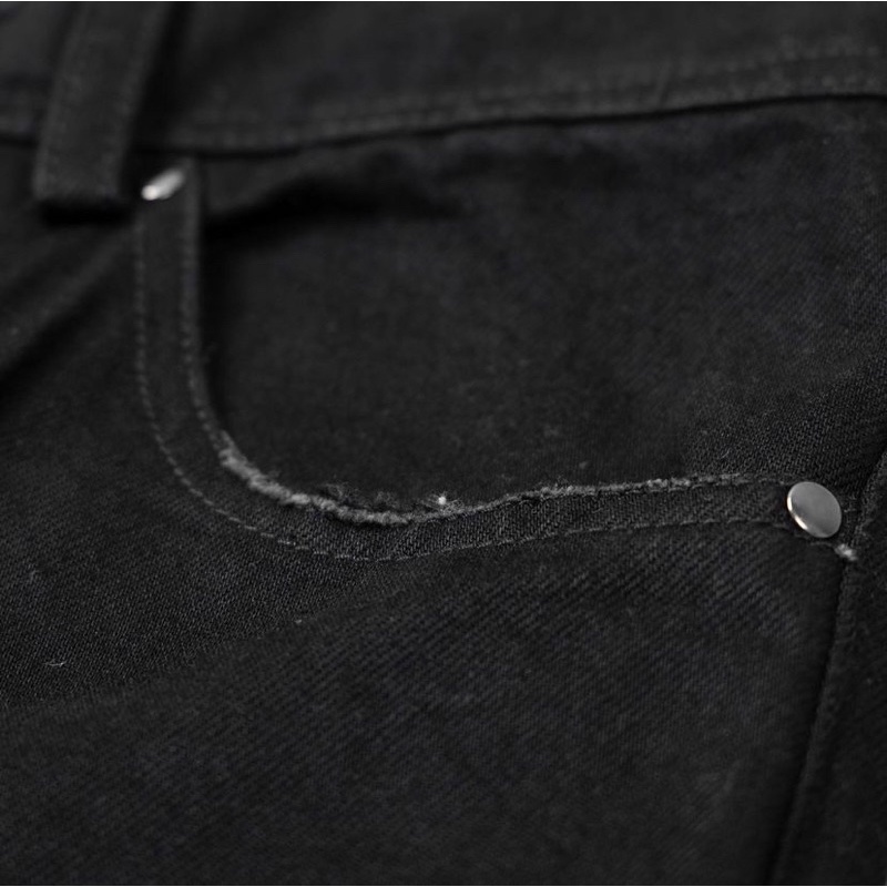 BLANK FLARED JEAN/ Quần jeans dài / GAMBLE WORLDWIDE