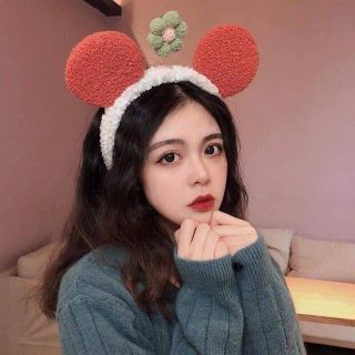 BĂNG ĐÔ GẤU VÀ HOA
