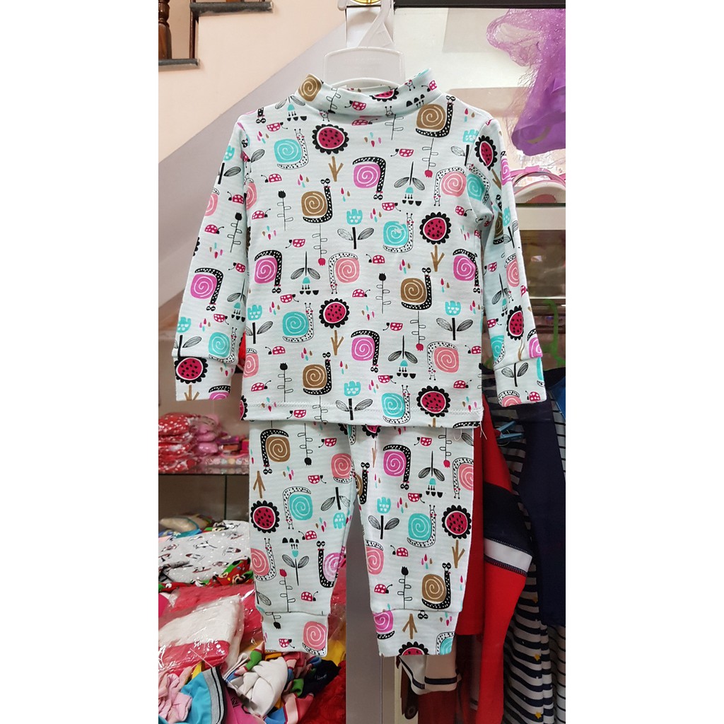 Bộ thun cotton tay dài cổ lọ 3p xinh xắn và ấm áp cho bé gai