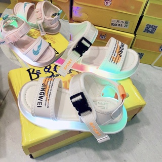 Sandan có đèn cho bé trai, bé gái mềm êm size 22-26
