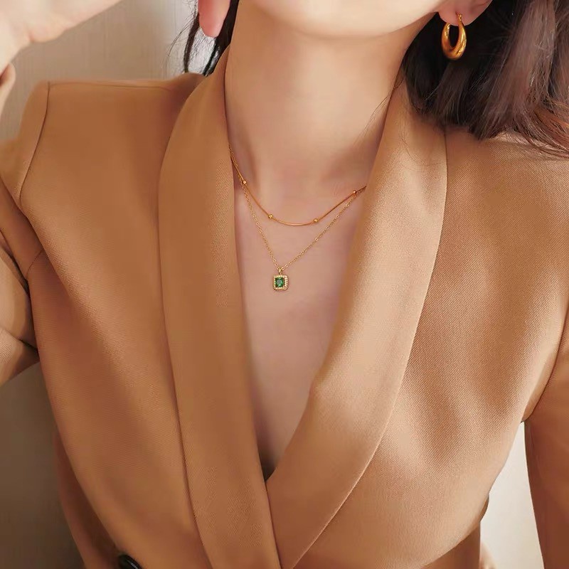 Dây Chuyền Thép Titan Mạ Vàng 18K Đính Hạt Tròn Phong Cách Mới