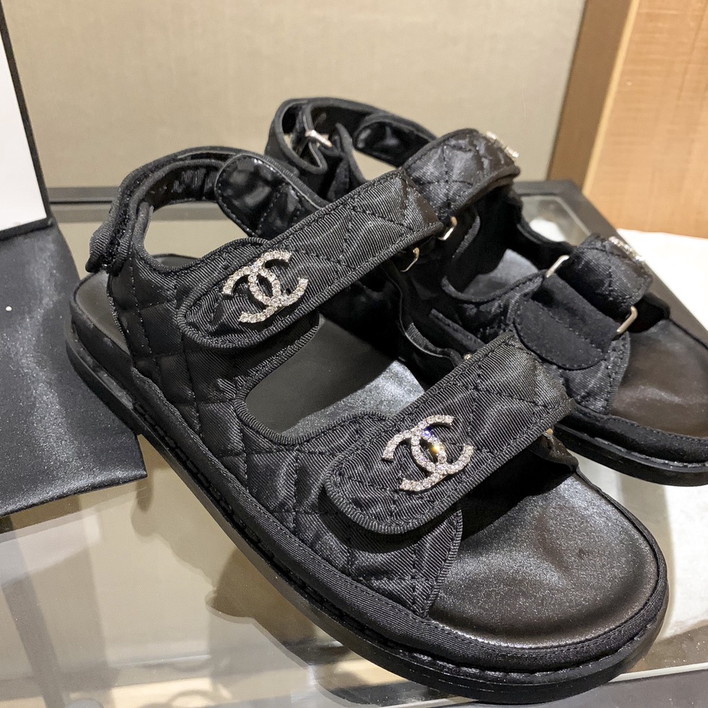 Xăng đan Đế Bằng Màu Đen Thời Trang Cho Nữ