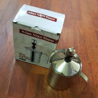 Ca đánh sữa lạnh latte.
