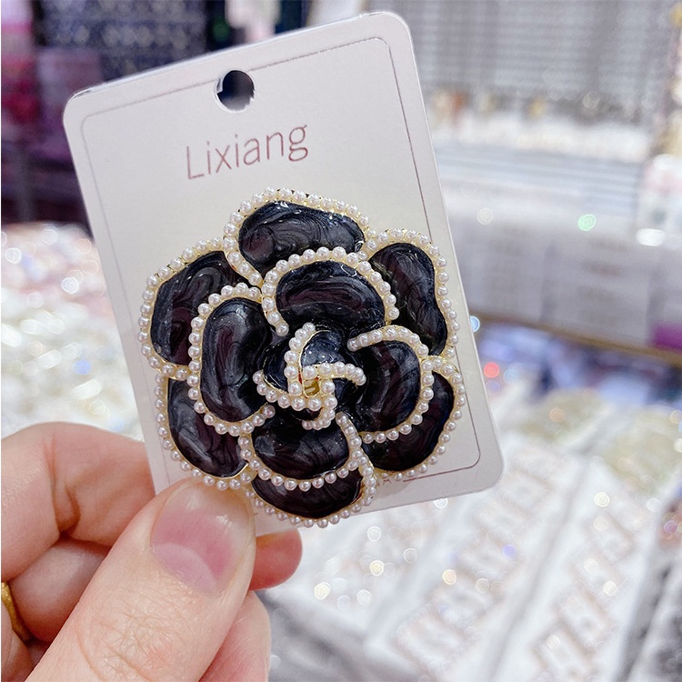 Ghim cài áo hình hoa trà đính ngọc trai giả sang trọng thời trang