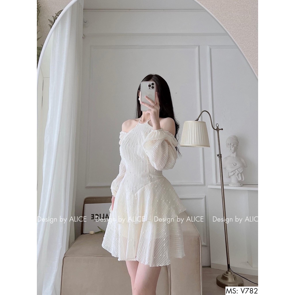 Đầm dự tiệc cổ yếm tay dài dáng xòe thanh lịch - Ali Dress | BigBuy360 - bigbuy360.vn