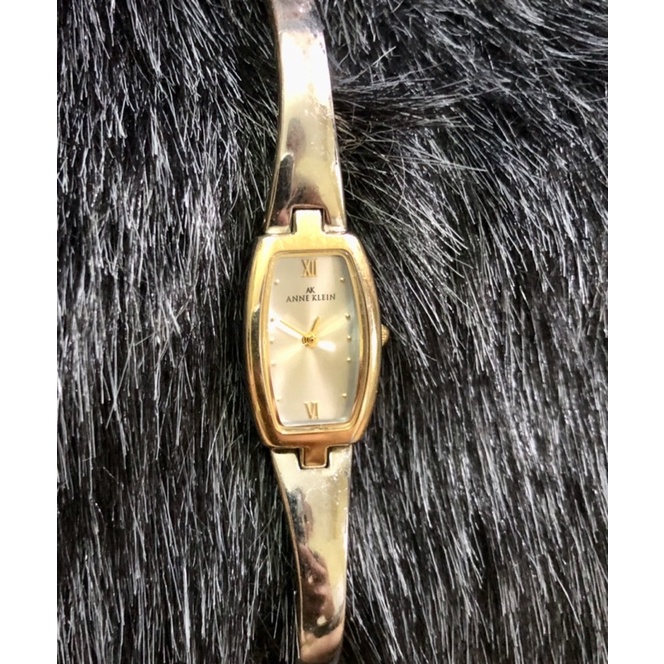 ⌚⌚-  Lắc tay đồng hồ si hiệu Anne Klein máy Thái còn mới 95%