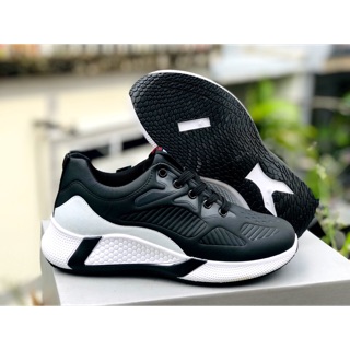 Bata Nam Siêu Nhẹ Đen Trắng